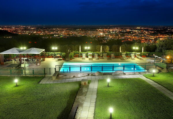 Villa Le Ferrette: Ansichten