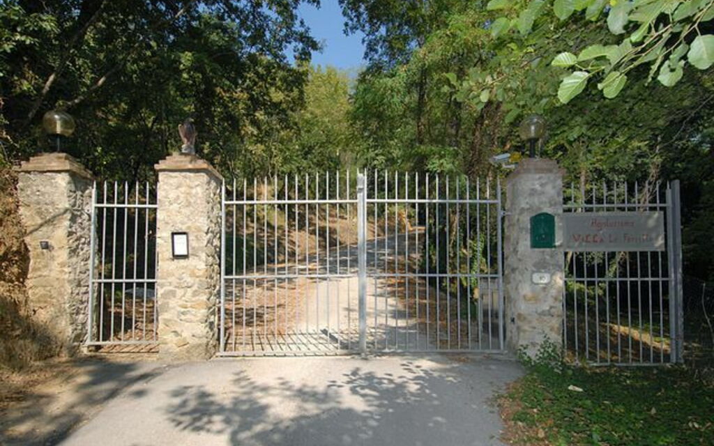 Villa Le Ferrette: VILLA LE FERRETTE - ENTRATA