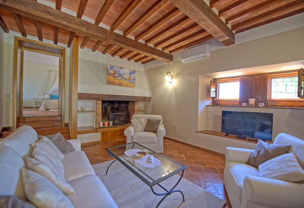 Villa Crispinino: Woonkamer