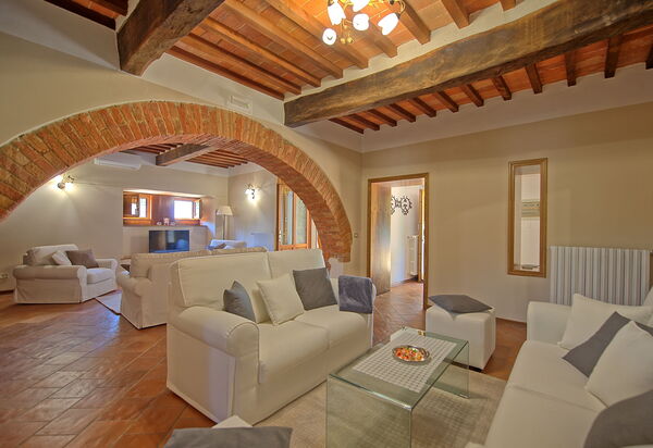 Villa Crispinino: Woonkamer