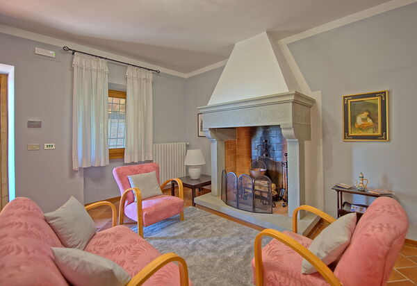 Villa Crispinino: Woonkamer