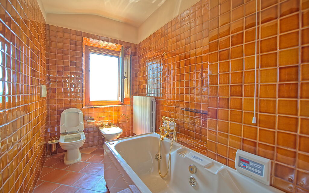 Villa Crispinino: Bathroom