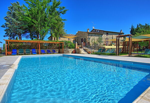 Cerretalta: бассейн, Лето