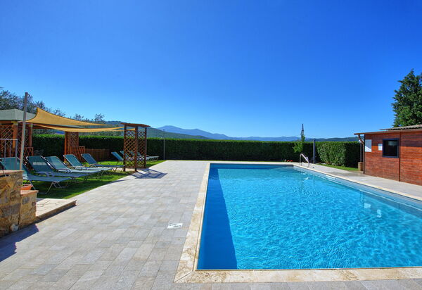 Cerretalta: бассейн