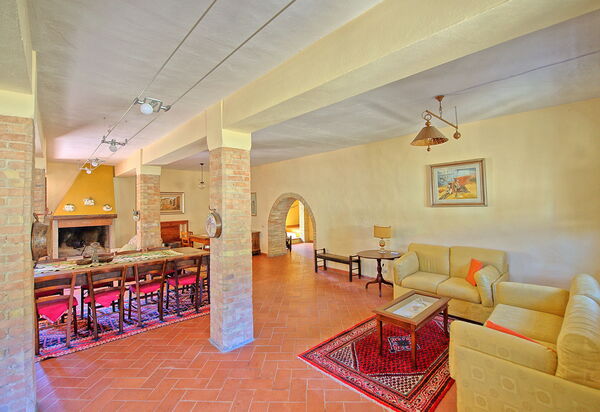 Cerretalta: Гостиная, Столовая