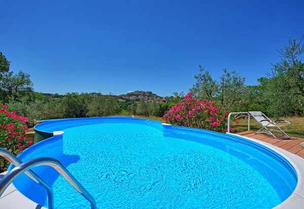 Villa Corolle: Schwimmbad