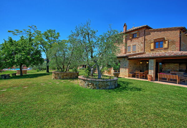 Villa Corolle: Außen, Garten