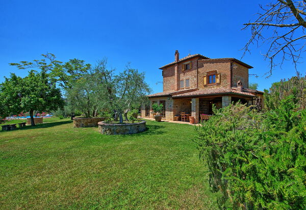 Villa Corolle: Außen, Garten