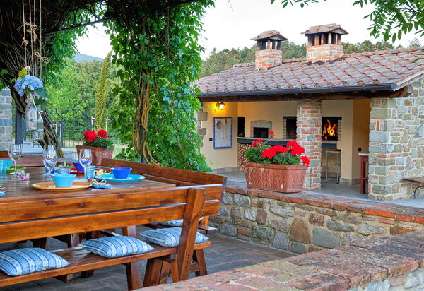 Villa Sant' Angelo: Draussen