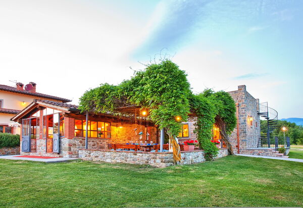 Villa Sant' Angelo: Außen, Garten