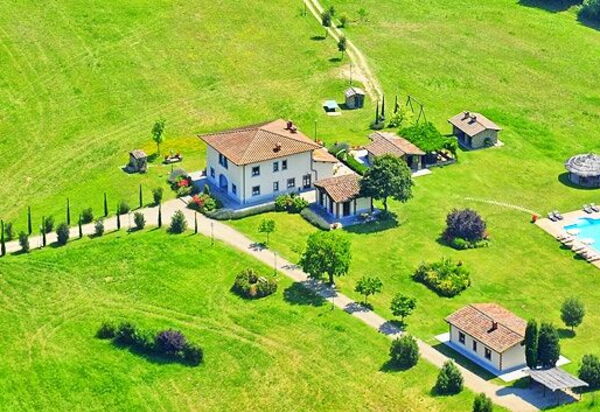 Villa Sant' Angelo: Ansichten, Garten