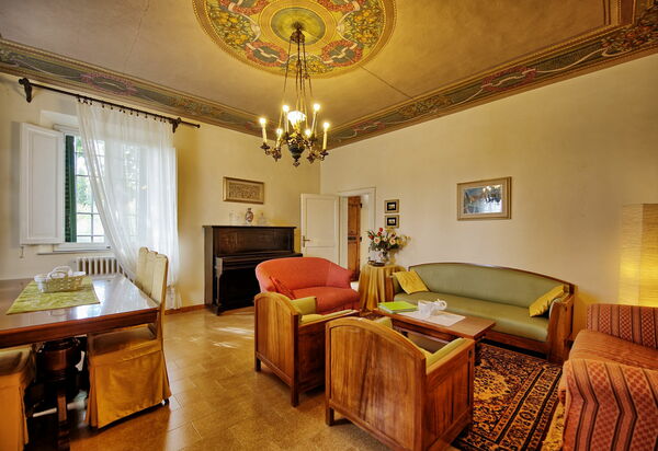 Villa Buonaparte: Гостиная