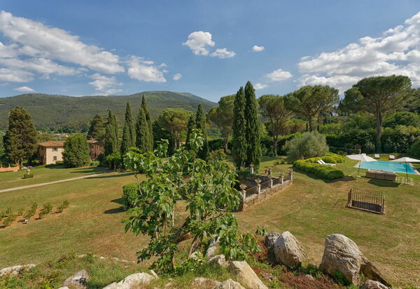 Villa De Ranieri: Jardin, Vues
