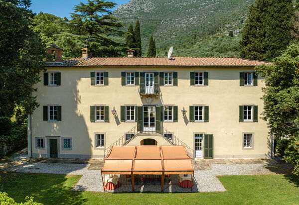 Villa De Ranieri: Extérieur, Extérieurs