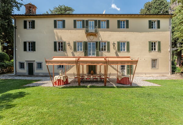 Villa De Ranieri: Extérieur, Extérieurs