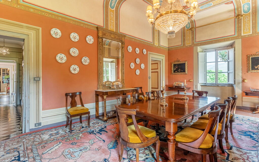 Villa De Ranieri: Esszimmer