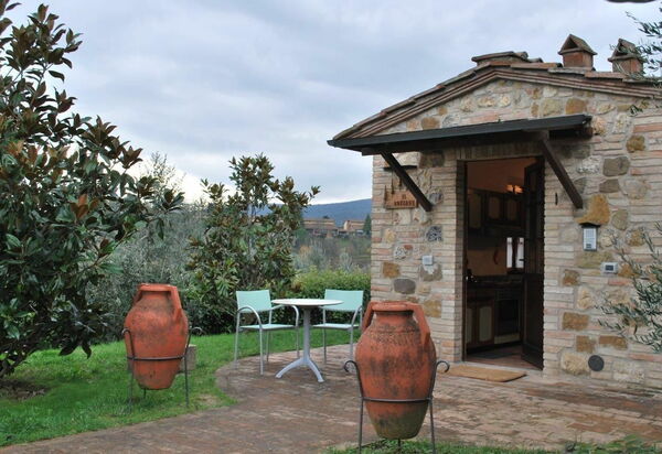 Poggiluglio: Draussen, Garten