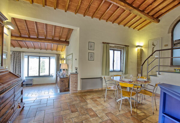 Poggiluglio: Esszimmer, Küche