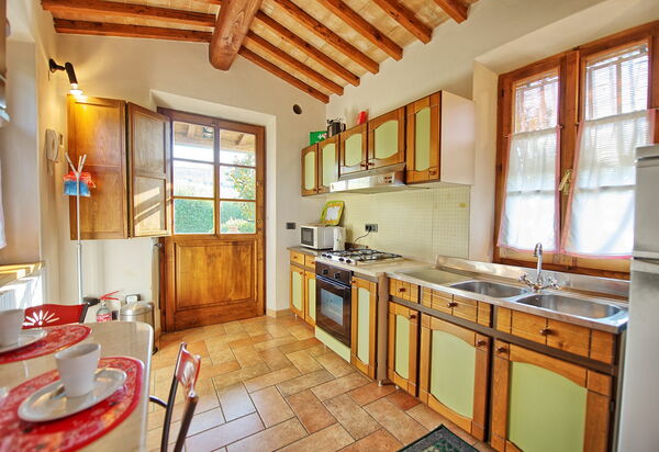 Poggiluglio: Esszimmer, Küche