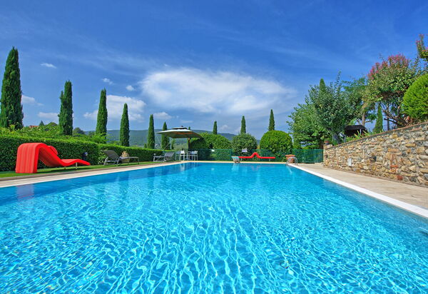 Poggiluglio: Schwimmbad