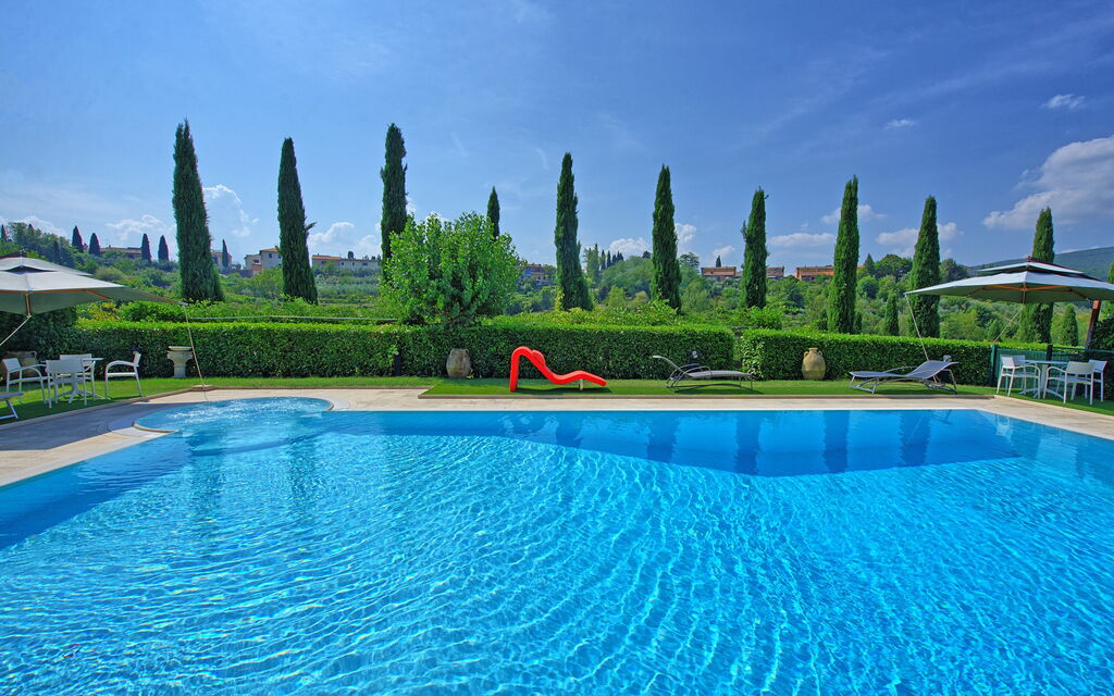 Poggiluglio: Piscina