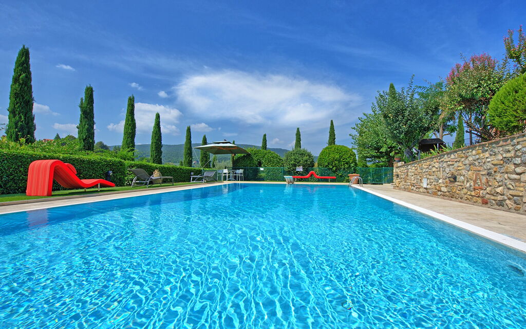 Poggiluglio: Piscina