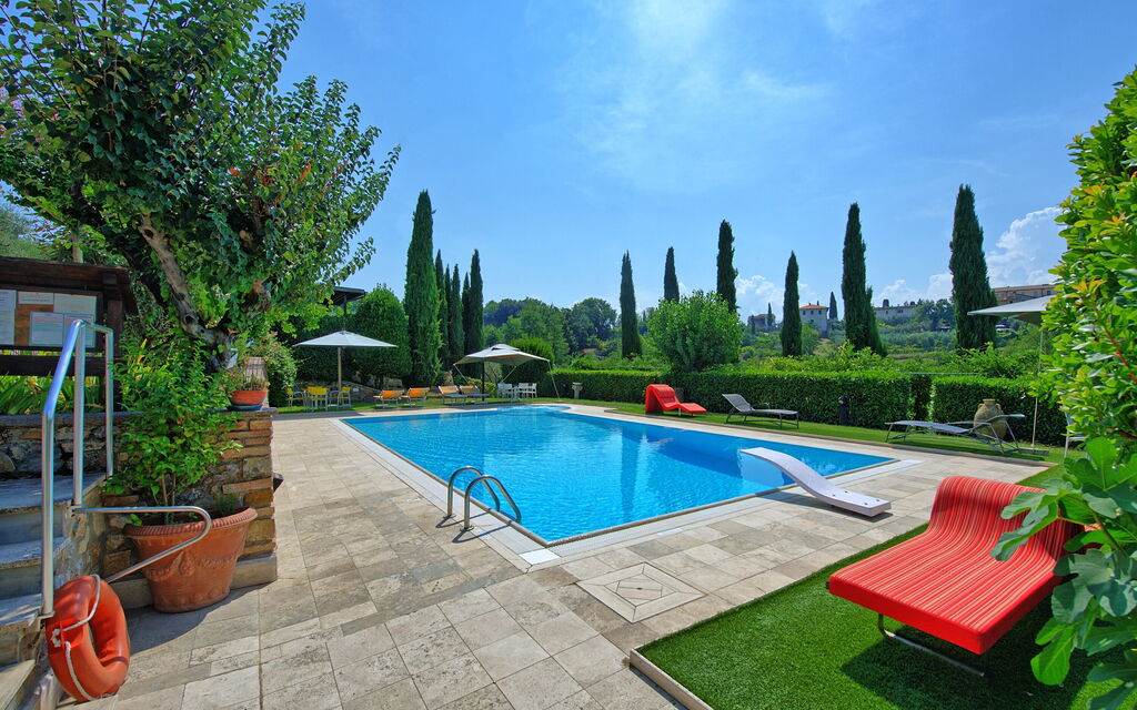 Poggiluglio: Giardino, Piscina