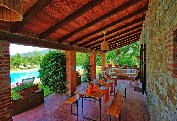 Villa Campogialli: Balcony / Terrace / Patio