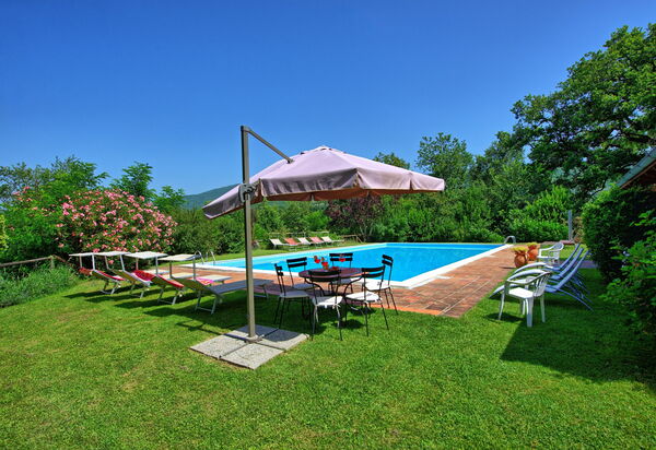 Villa Campogialli: Garden, Pool