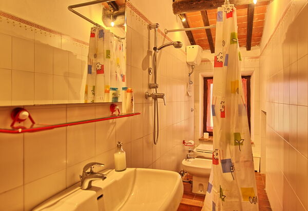 Villa Campogialli: Bathroom