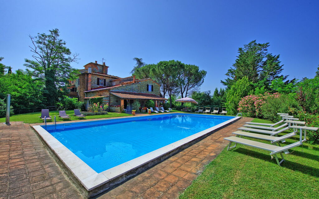 Villa Campogialli: бассейн