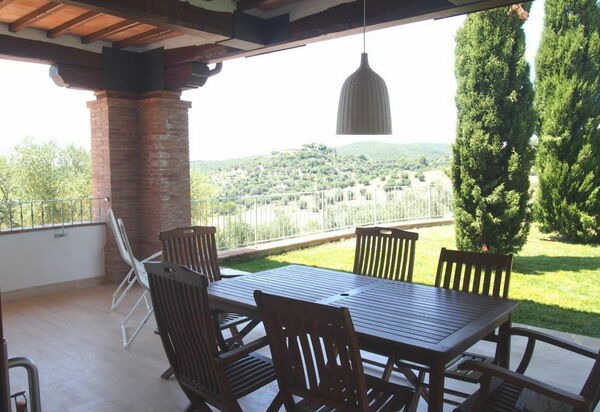 Villa Dei Cipressi: Außen, Balkon / Terrasse / Patio, Draussen, Garten