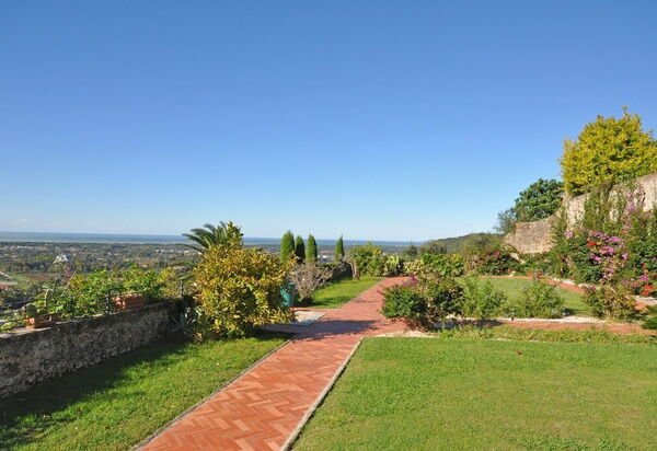 Villa Camaiore: Взгляды, Сад