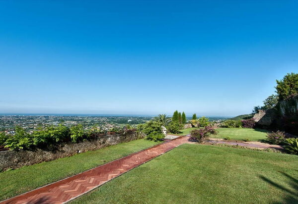 Villa Camaiore: Взгляды, Сад