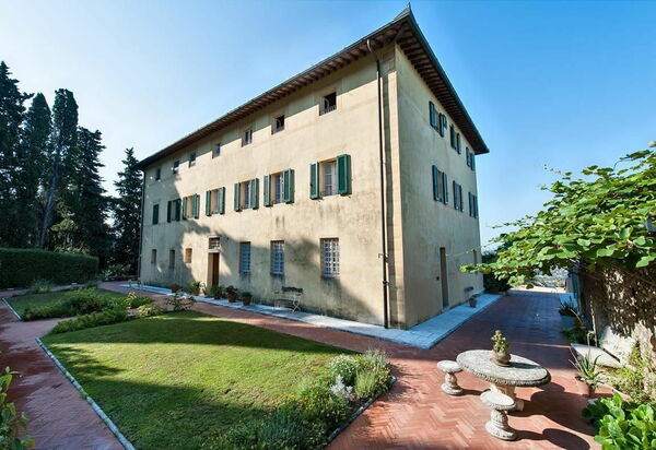 Villa Camaiore: Сад, Экстерьеры