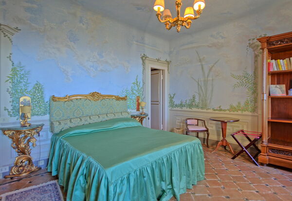 Villa Camaiore: Спальня