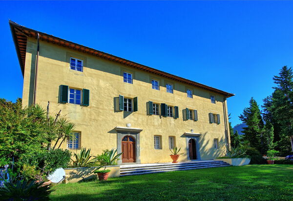 Villa Camaiore: Открытый, Сад