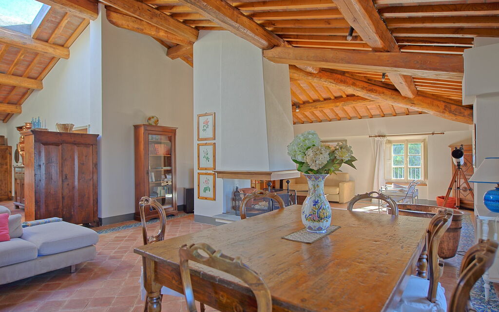 Villa Camaiore: Soggiorno