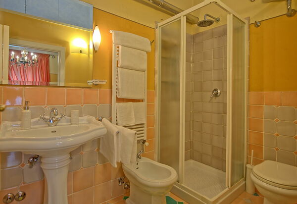 Villa Lorenza: Salle de bain