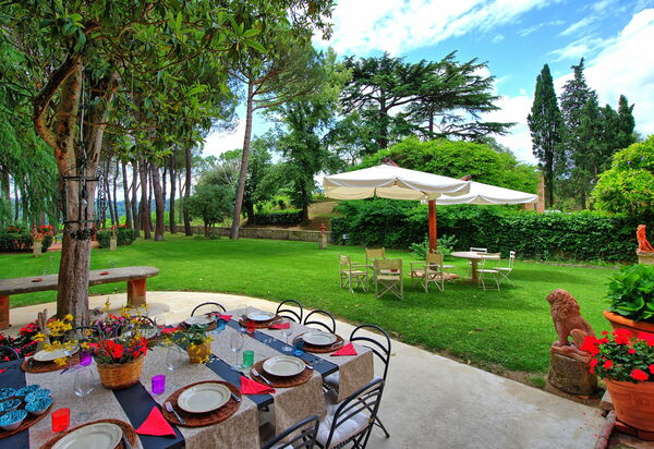 Villa Lorenza: Extérieurs