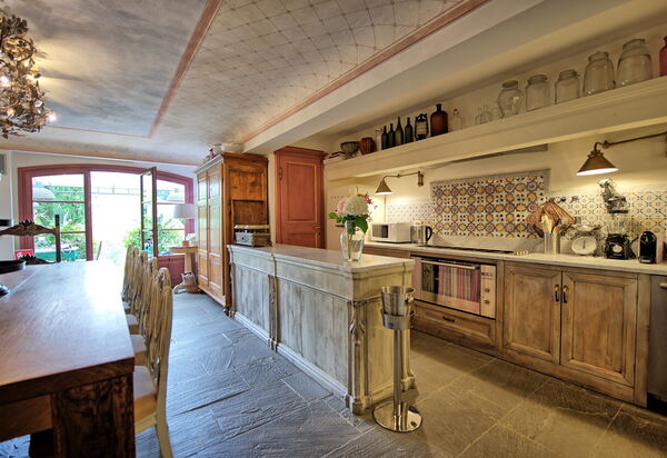 Villa Nova: Кухня, Столовая