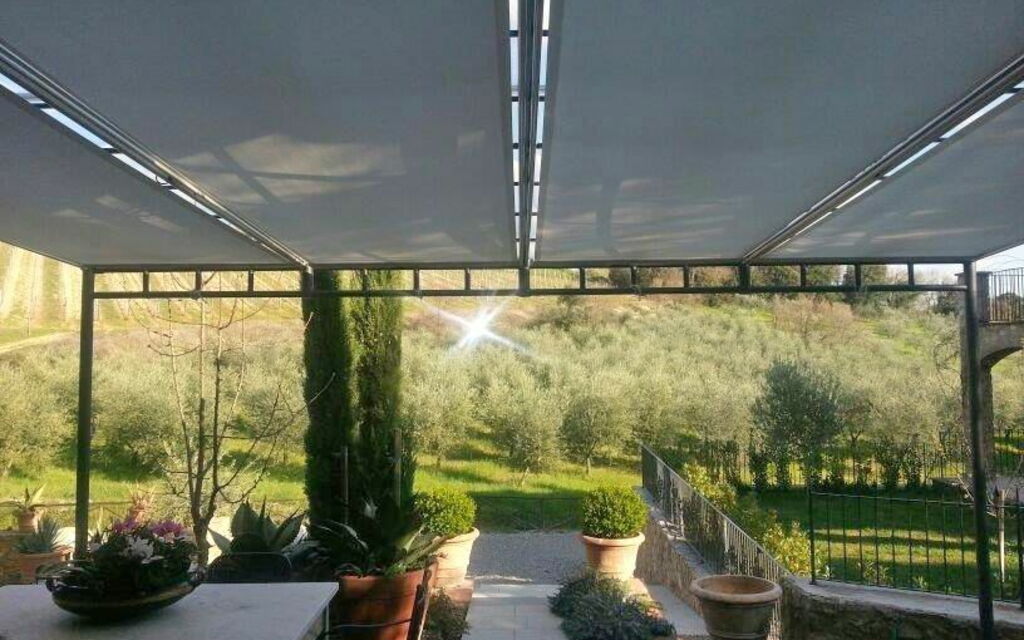 Villa Nova: all'aperto, Esterni