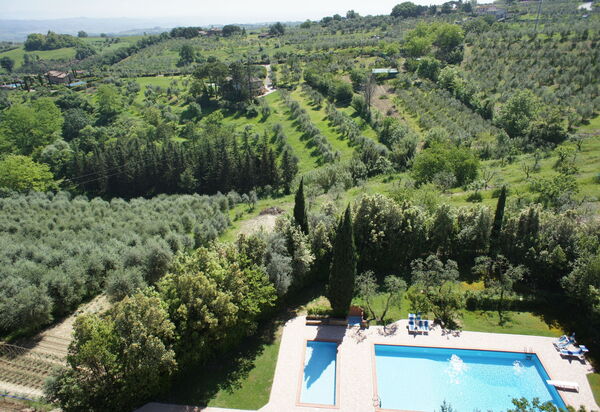 La Valle: Garden, Pool, Scenic View