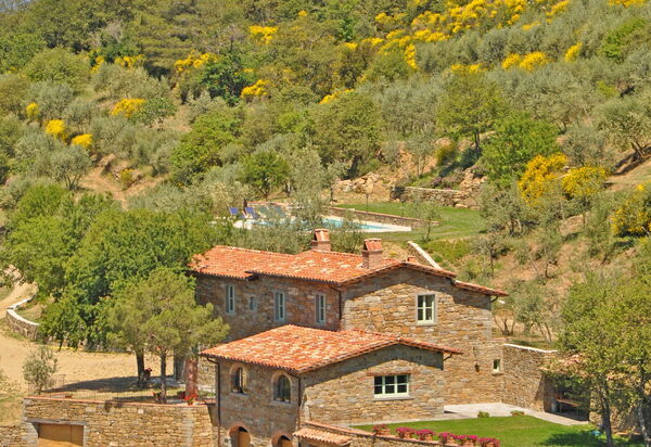 Villa Noceta: Outdoor, Scenic View