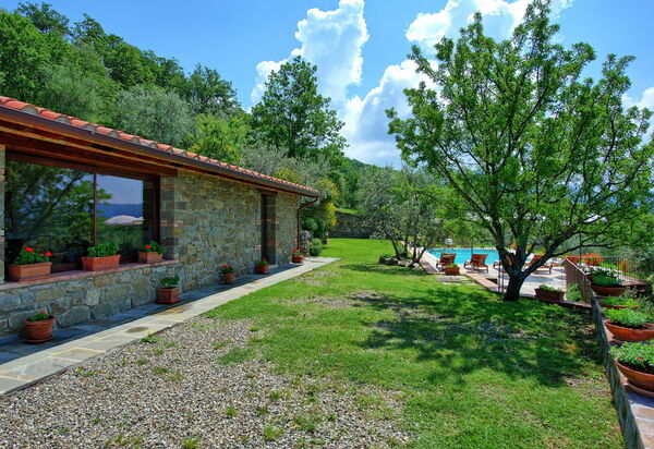 Villa Noceta: Outdoor