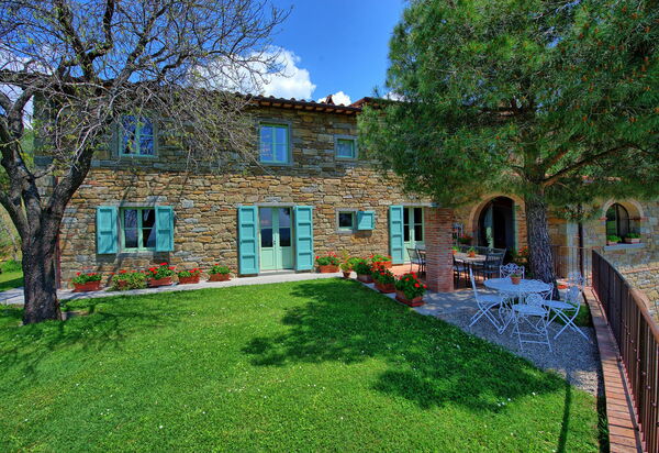 Villa Noceta: Garden, Outdoor