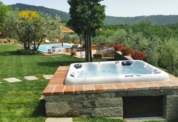 Villa Noceta: Garden, Pool, Scenic View