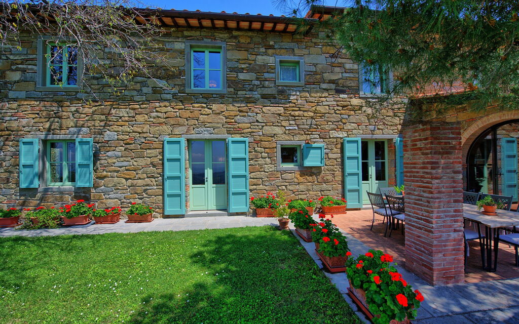 Villa Noceta: Открытый