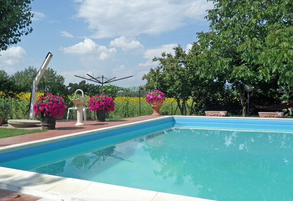 Casa Laura: бассейн