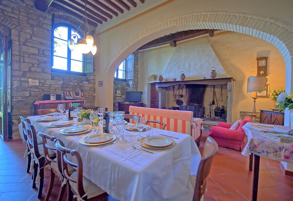 Casale Girifalco: Столовая